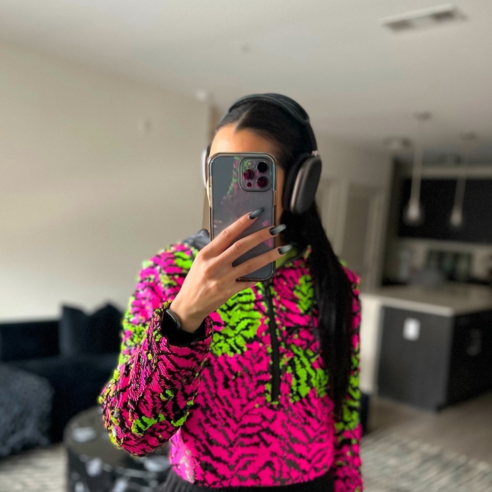 Missguided Sequin Crop Festival Pink,Green, & Black Jacket Size US 6🖤💓💚